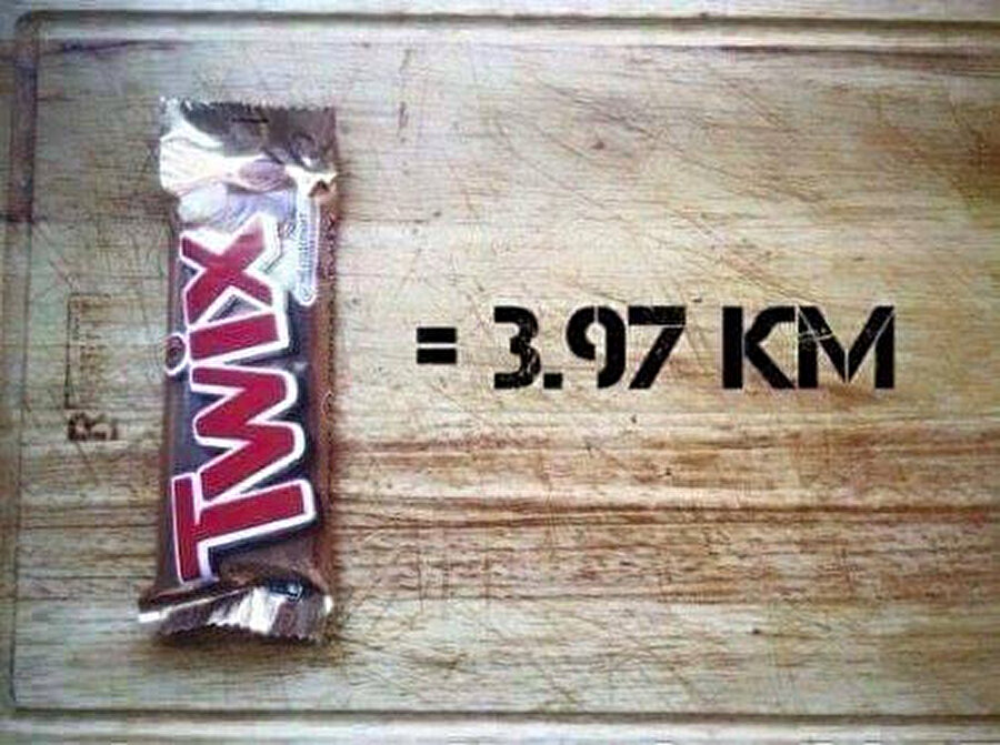 Twix
Bir tane Twix çikolatası yedikten sonra, verdiği kaloriden kurtulmak için 3.97 km koşmamız gerekiyor.