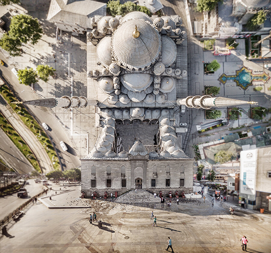 Aydın Büyüktaş, fotoğrafa olan ilgisi yüzünden Bilkent Üniversitesi Turizm İşletmeciliği bölümünü yarıda bırakmış.

                                    Yeni Camii
                                