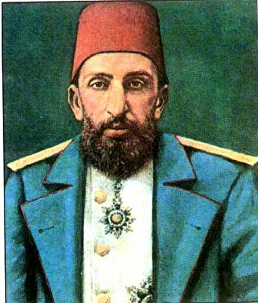 II. Abdülhamid

                                    
                                    Osmanlı tarihinin en çok tartışılan padişahı olan İkinci Abdülhamid, 10 Şubat 1918'de Beylerbeyi Sarayı'nda 76 yaşındayken yakalandığı zatürrenin ilerlemesi sonucu veremden öldü.
                                
                                