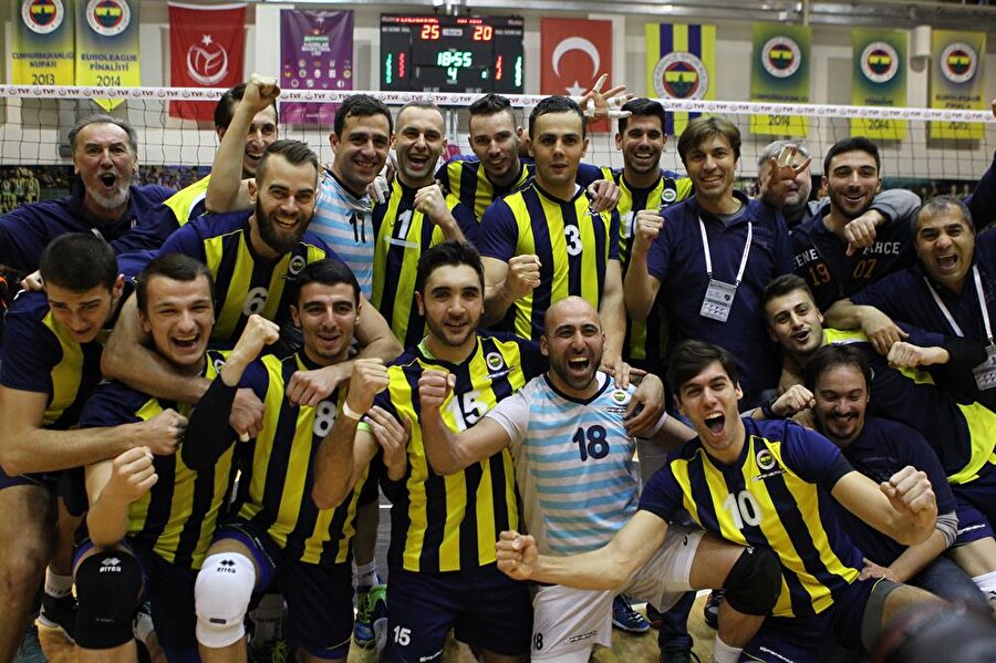 Avrupa Kupası müzede
Fenerbahçe Erkek Voleybol takımı ise Türkiye Ligi'nde 2007-08, 2009-10, 2010-11, ve 2011-12 sezonlarında şampiyon oldu. Sarı-Lacivertliler, 2013-2014 sezonunda ise Avrupa CEV Challenge Kupası'nı kazanarak Türkiye'ye büyük bir başarı yaşattı.
