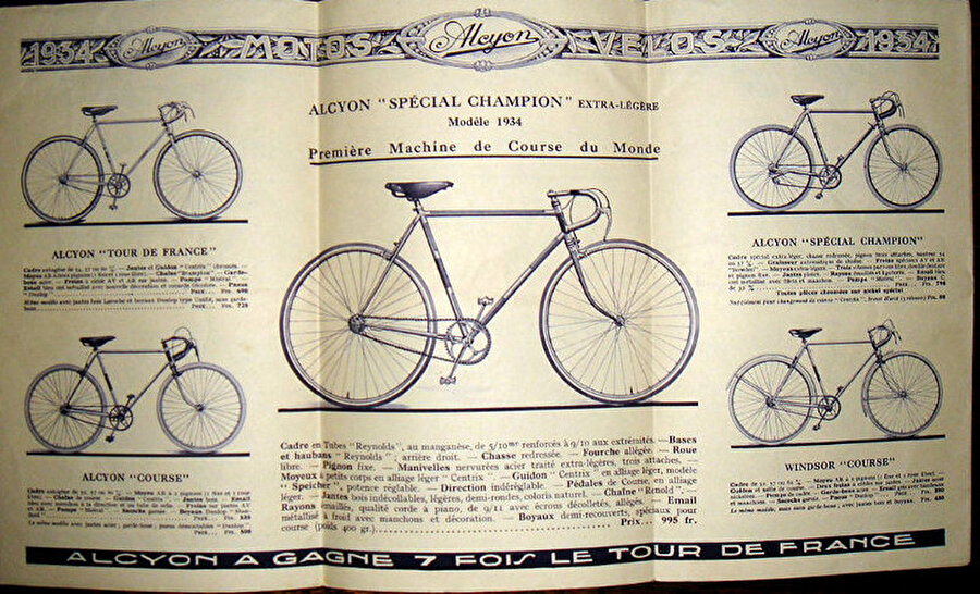 Günde üç kilometre

                                    
                                    
                                    
                                    
                                    Anqueti, her gün iki kez bir buçuk kilometreyi Alcyon marka eski bir bisikletle kat ediyordu. 
                                
                                
                                
                                
                                