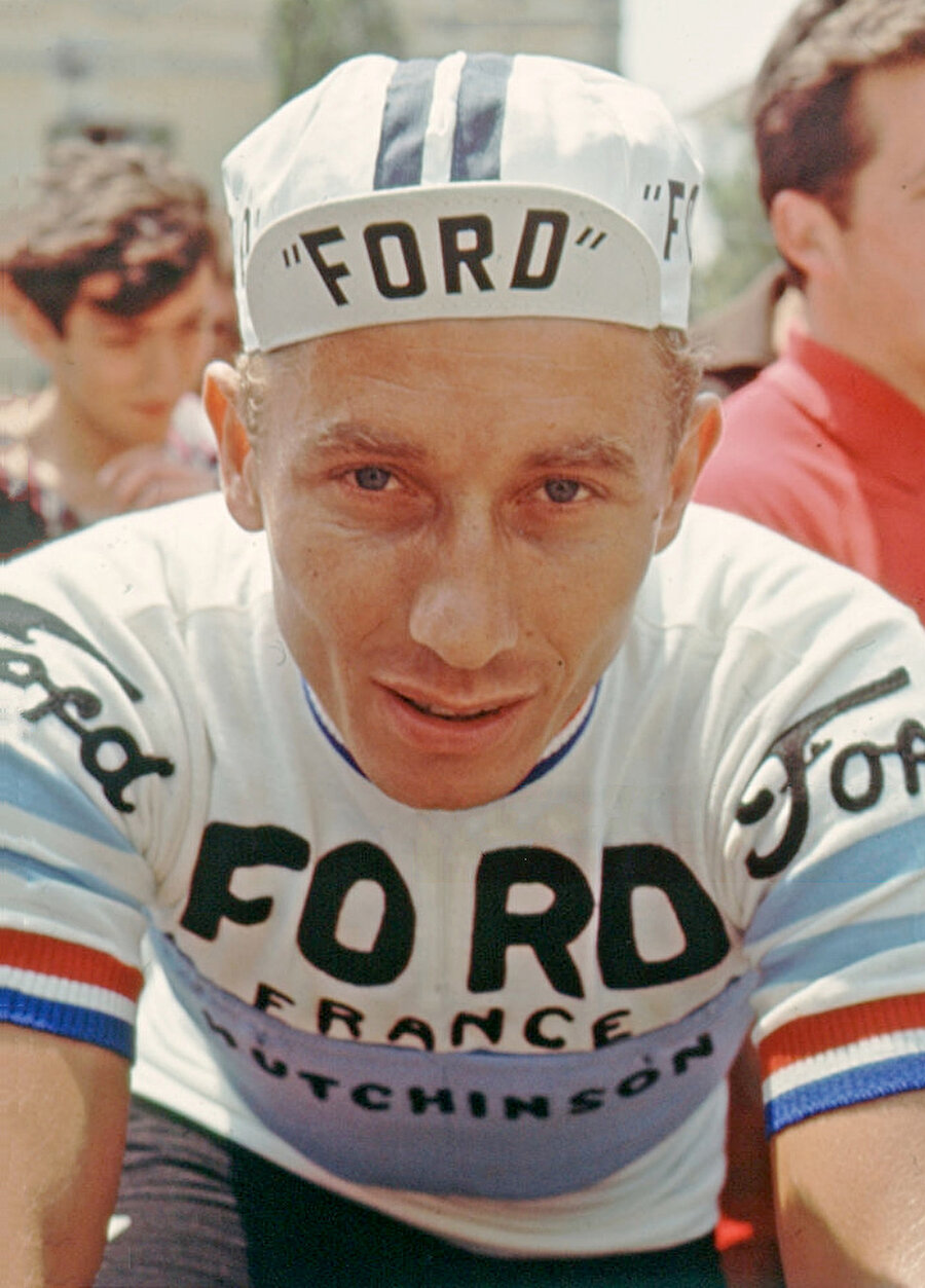 Kazanmadık tur bırakmadı

                                    
                                    
                                    
                                    
                                    Anquetil son olarak 1969'da Tour of the Basque Country yani Bask Ülkeleri Bisiklet Turu'nu kazandı. 
                                
                                
                                
                                
                                