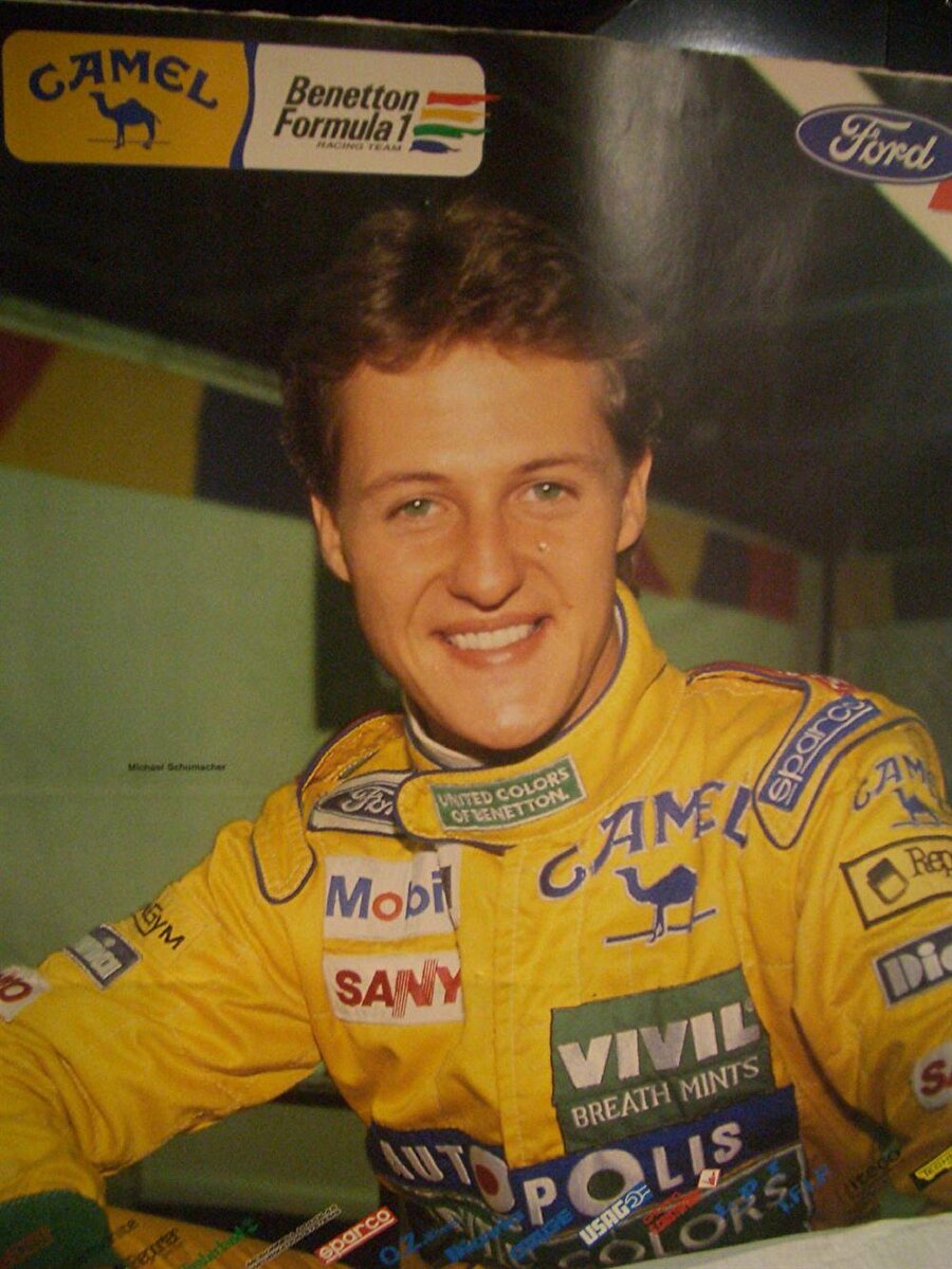 4 yaşında kaza yaptı

                                    3 Ocak 1969'da Almanya'nın Hürth-Hermülheim şehrinde dünyaya gelen Michael Schumacher, hayatındaki ilk kazasını henüz 4 yaşındayken yaptı. 
                                