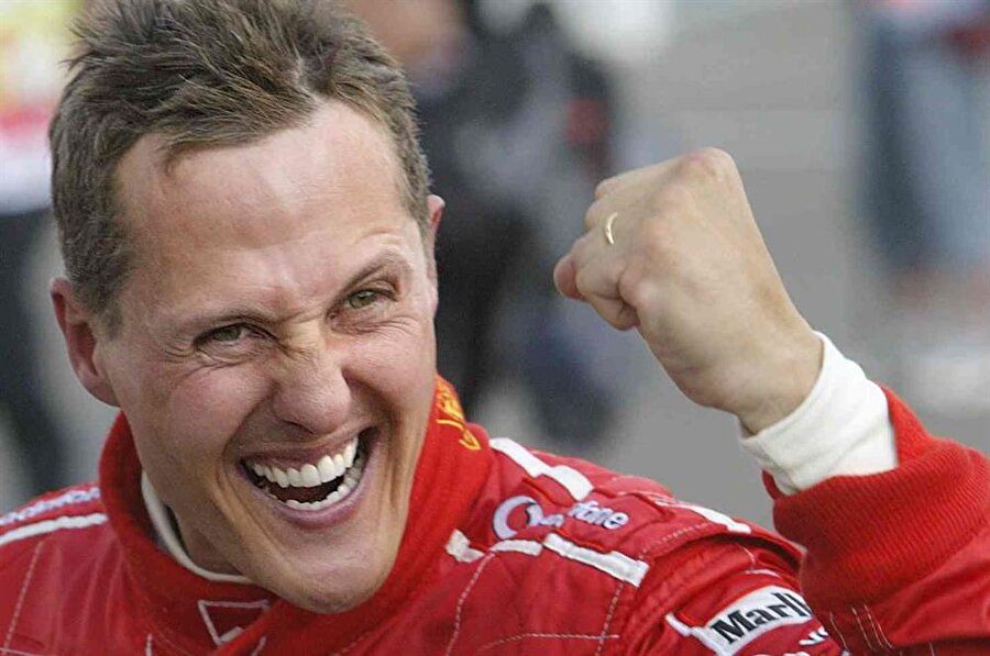 1996’da transfer oldu

                                    Schumacher, 1996 yılında ise uzun yıllar boyunca mücadele edeceği Scuderia Ferrari takımına geçti. 
                                