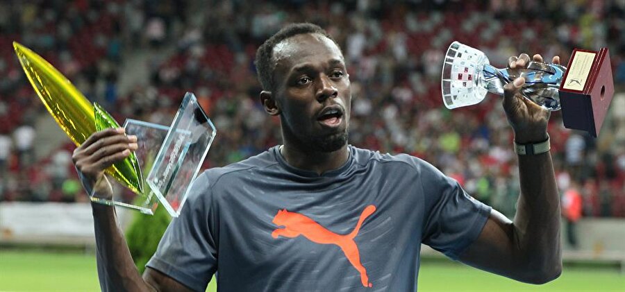 Ülkesinde de zirvede

                                    
                                    
                                    
                                    2008, 2009, 2011, 2012 ve 2013 yıllarında Bolt, ülkesinde yılın sporcusu seçildi. 
                                
                                
                                
                                