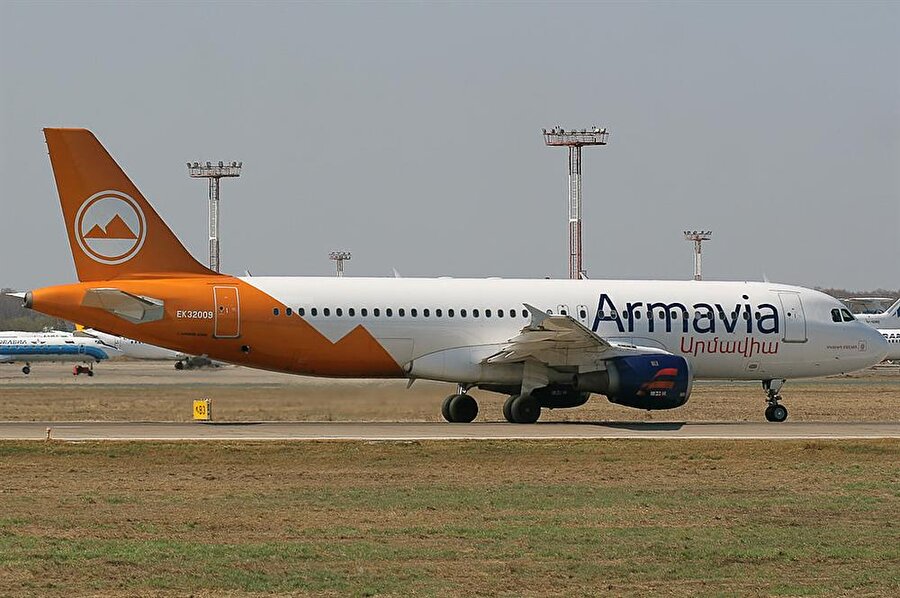Armavia Havayolları, 967 No'lu uçuş
3 Mayıs, 2006'da Armaniva Havayolları'na ait Airbus A320-211 Erivan-Soçi seferini yaparken TSİ 01.15'te radardan kayboldu. Ermanistan'a ait olan uçak ile ilgili kalıntılar sahil şeridine yakın bir yerde 450 metre derinlikte bulundu. Kazada 6'sı çocuk 113 kişinin öldü. Kazanın olumsuz hava koşullarından kaynaklandığı iddia edildi. 
