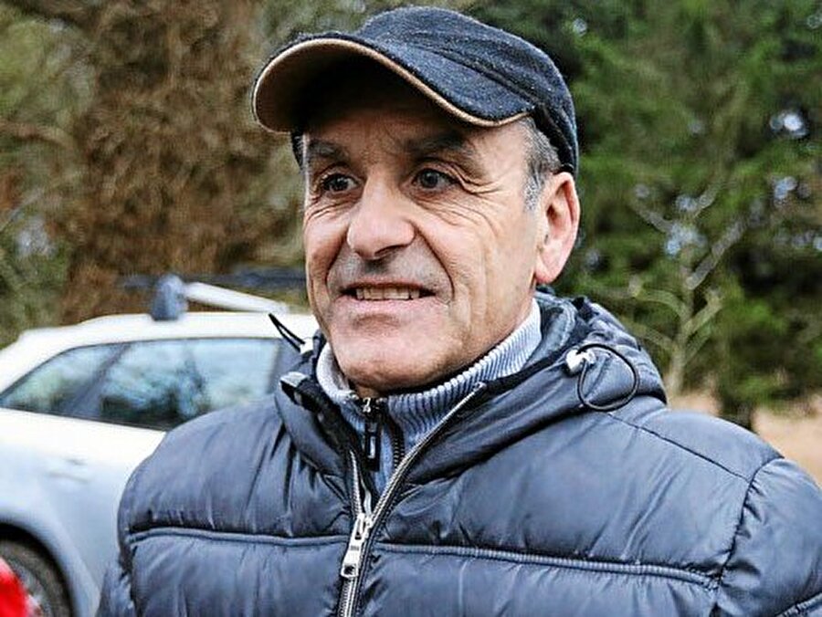 Bruno Roussel
1998 Fransa Bisiklet Turu sırasında İspanyol Festina Bisiklet Takımı'nın Belçikalı sporcusunun üzerinde doping içeren ilaçlar bulundu. Takımın teknik direktörü Bruno Roussel ve doktoru ise olayın ardından hemen gözaltına alındı. Bruno Roussel spordan men cezası aldı.