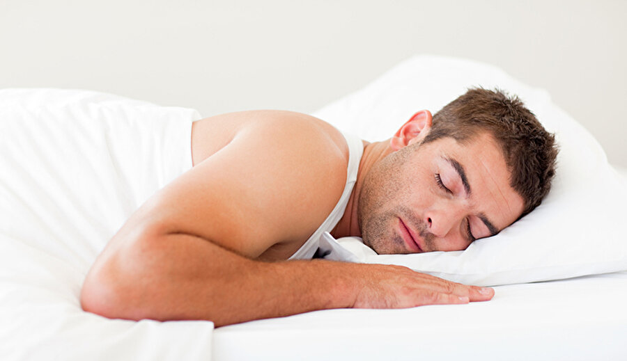 Dalak ve lenf bezlerine özgürlük…

                                    
                                    Sola dönük uyuduğunuzda, dalak ve lenf bezleri işlevlerini daha rahat yerine getiriyor; daha iyi çalışan organlar çok daha rahat uyumayı sağlıyor.
                                
                                