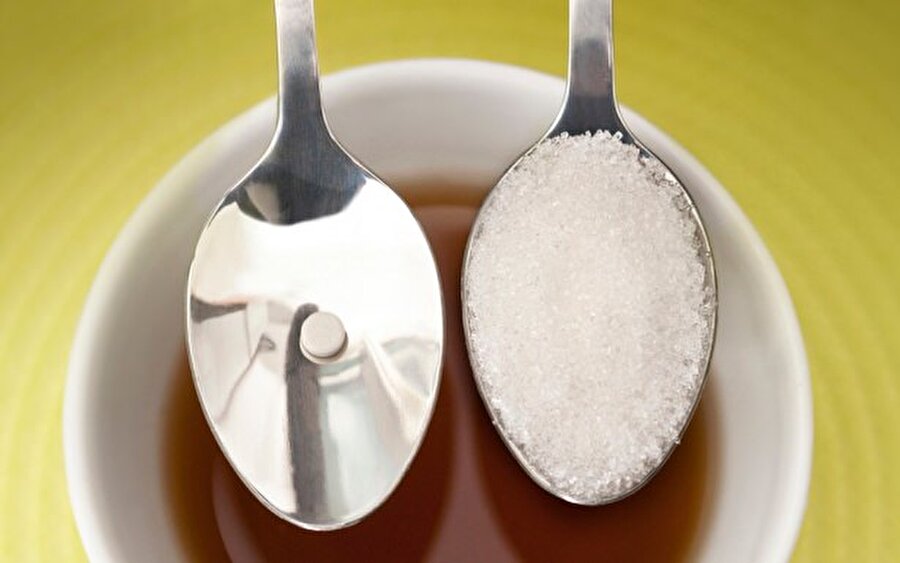 Şekerden 500 kalori…

                                    
                                    
                                    
                                    
                                    
                                    
                                    
                                    
                                    Oldukça az sayıda insan şekeri uygun miktarlarda kullanırken çoğu insan fazlasıyla şeker tüketiyor ve genellikle sadece şekerden ekstra 500 kalori alıyorlar.
                                
                                
                                
                                
                                
                                
                                
                                
                                