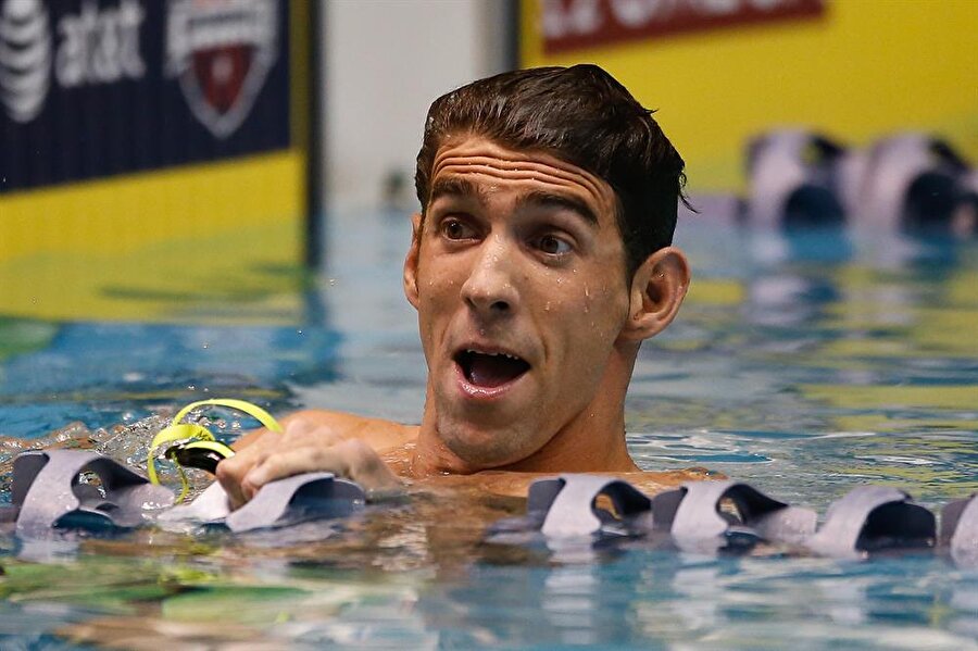 Ailenin üçüncü çocuğu
Phelps, okul müdüresi bir anne ile polis memuru babanın üçüncü çocuğu olarak doğdu.