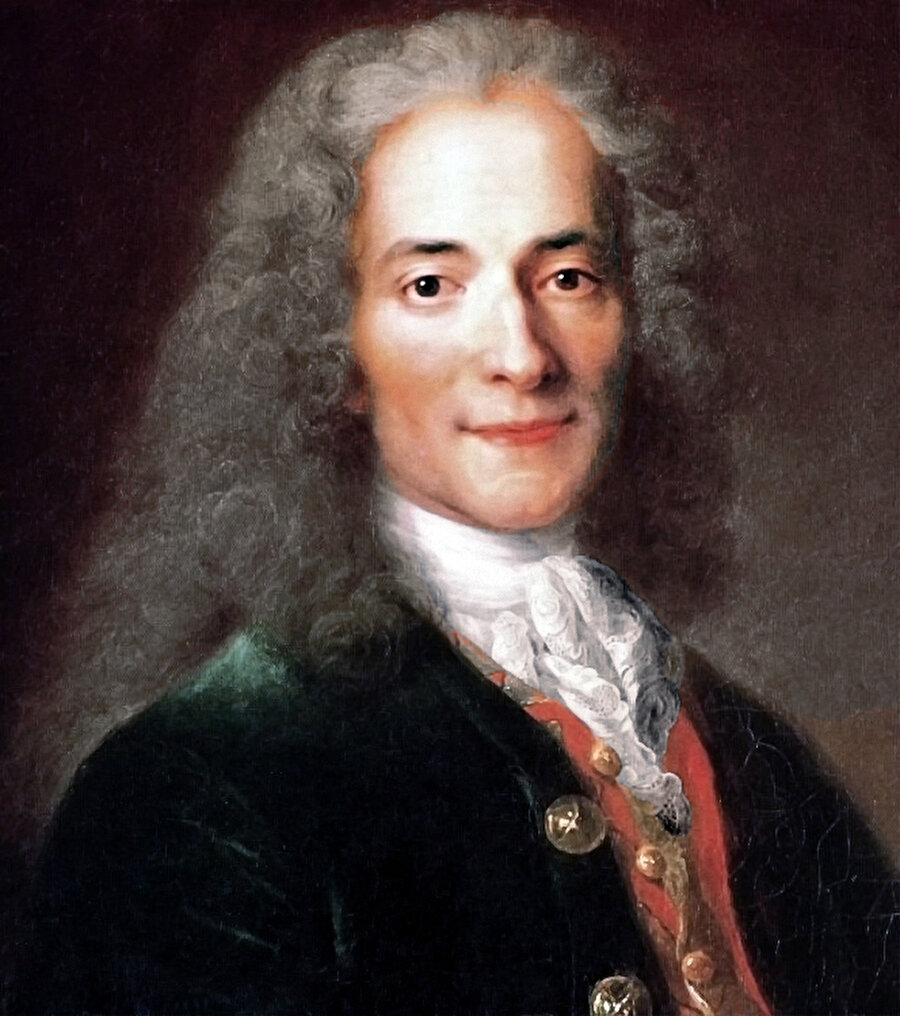 Voltaire

                                    
                                    
                                    Daima bir gün sonra ölmek isteyen insanlar gibi görünmek zorundayız. Böyle bir zamanın önünde ancak öleceğimiz düşünülür.


                                
                                
                                