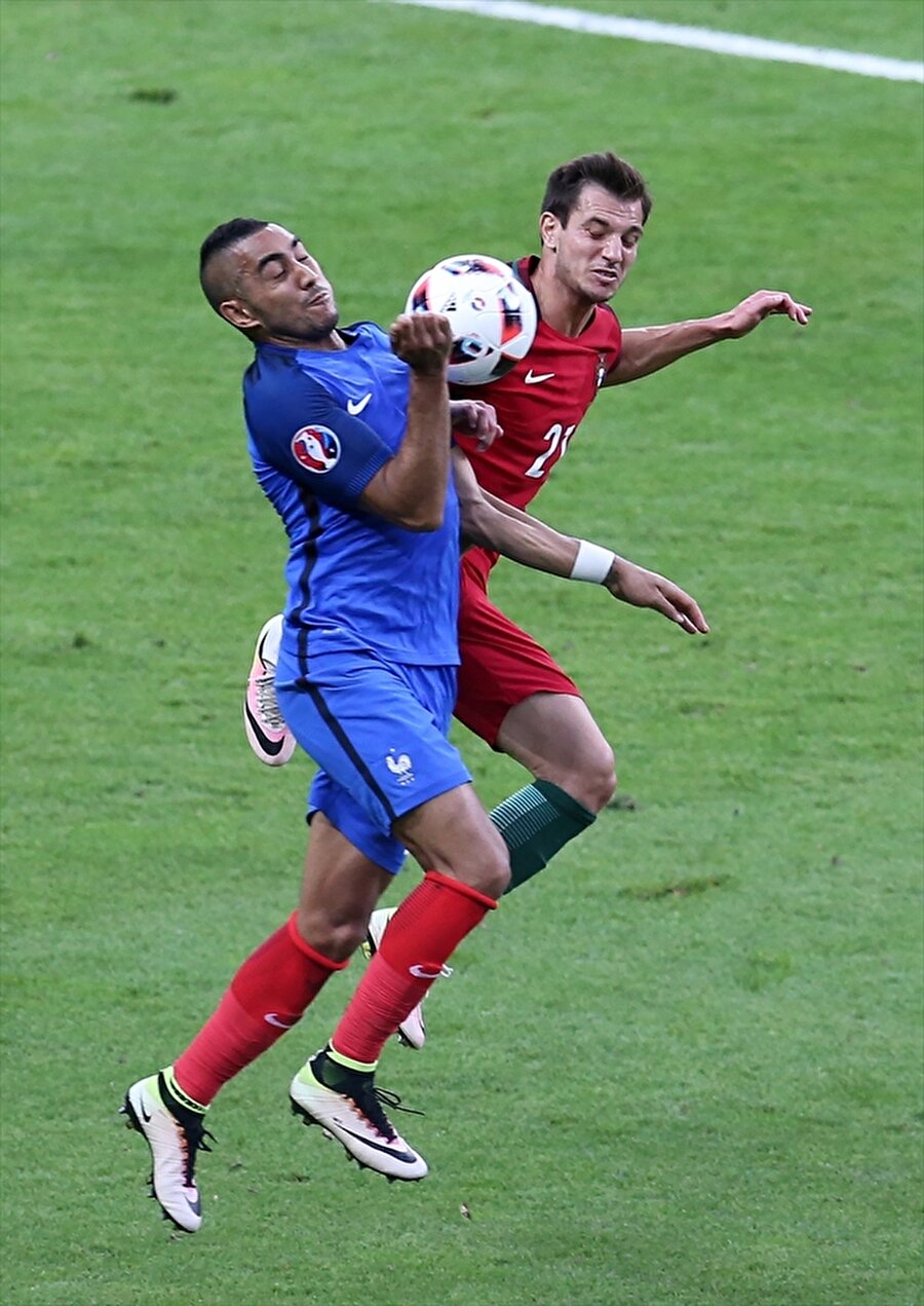 Ev sahibi ile eşleşti
Portekiz, ev sahibi Fransa ile finalde eşleşti.