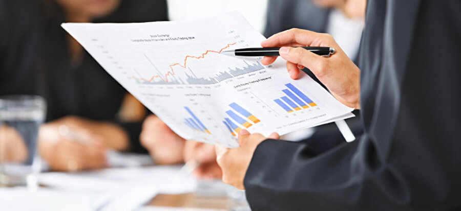 İstatistikçi 

                                    
                                    
                                    
                                    
	Yıllık Maaşı: 75,560 Dolar


	İş hayatında istatistiksel analizler çok önemli bir yer işgal ediyor. Birçok alanda gün geçtikçe istatistiksel analizlere değer veren şirketlerin çoğalması bu alanda istatistikçilere talebi arttırdı.

                                
                                
                                
                                