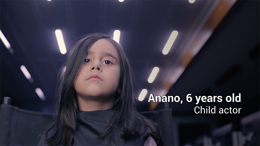 
                                    Anano 6 yaşında. bu sosyal deneyde çocuk oyuncu olarak rol alıyor.
                                