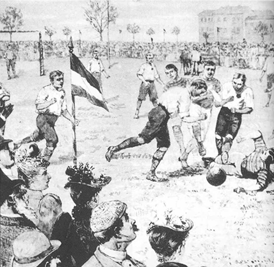 Emekler sonuçsuz kalıyor
Siyah Çoraplılar'ın kurucularıyla birlikte bir grup genç, 1902'de Kadıköy Futbol Kulübü'nü kurdu. Ancak bu takımda dönemin yöneticileri tarafından kapatıldı.