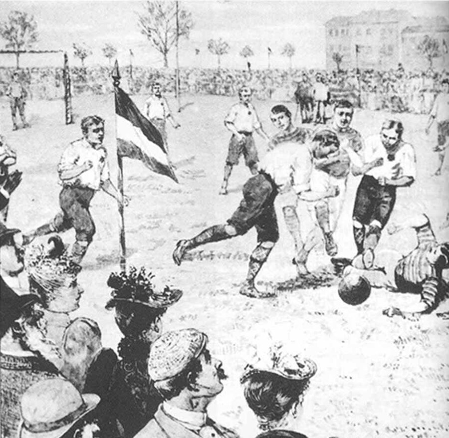 Emekler sonuçsuz kalıyor

                                    
                                    
                                    
                                    
                                    Siyah Çoraplılar'ın kurucularıyla birlikte bir grup genç, 1902'de Kadıköy Futbol Kulübü'nü kurdu. Ancak bu takımda dönemin yöneticileri tarafından kapatıldı.
                                
                                
                                
                                
                                