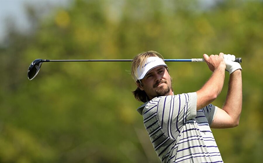 Victor Dubuisson

                                    
                                    Fransız golfçü.
                                
                                