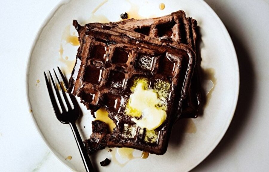 Çikolatalı waffle

                                    
                                    
                                    
                                    
                                    
                                    
                                    
                                    
                                    
                                    
                                    Waffle varsa biz de varız diyorsanız, buyrun. :)
                                
                                
                                
                                
                                
                                
                                
                                
                                
                                
                                