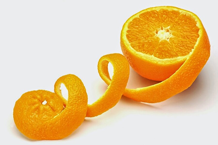 Portakal kabuğu kan dolaşımını hızlandırıyor

                                    
                                    
                                    Bol miktarda C vitamini içeren portakal kabuğu, kan dolaşımını hızlandırıp kolesterolü düşürme özelliğine sahip. Portakal kabuklarını kaynatıp portakal çayı yapabileceğiniz gibi, evde yaptığınız keke ve sütlü tatlılarınıza da rende portakal kabuğu ilave edebilirisiniz.
                                
                                
                                