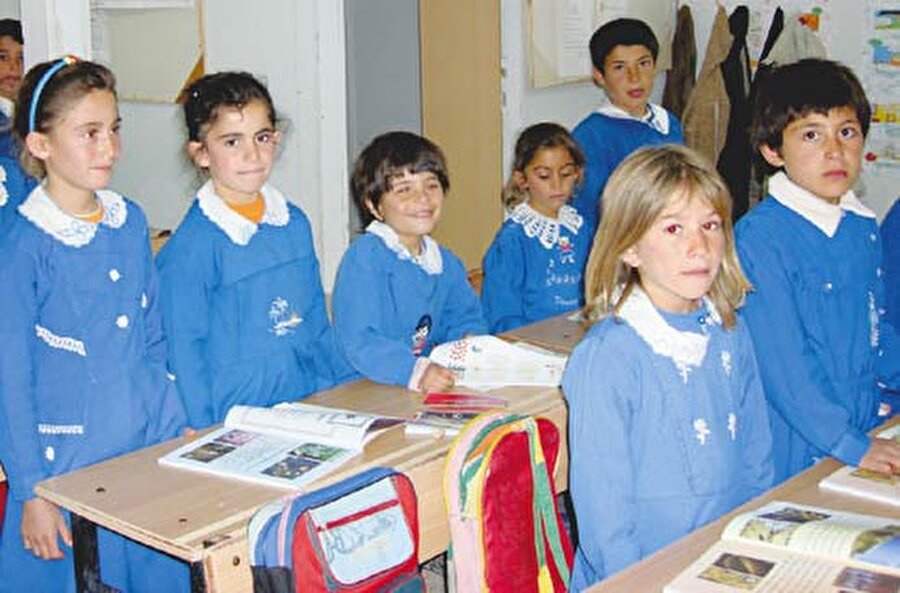 Hoca sınıfa girdiğinde ayağa kalkma!