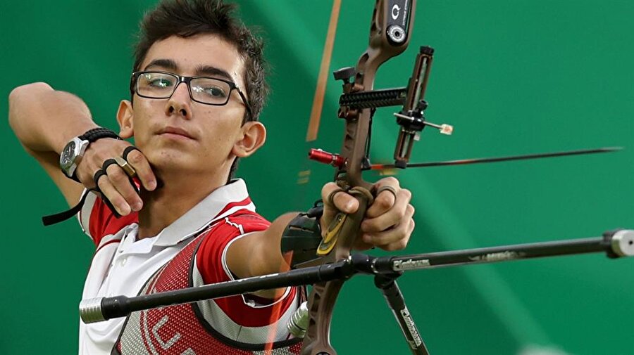 Okçulukta genç yetenek

                                    
                                    
                                    2016 Yaz Oyunları'nda Türkiye'yi okçulukta temsil eden 17 yaşındaki Mete Gazoz, ortaya koyduğu performansla takdiri hak etti.
                                
                                
                                