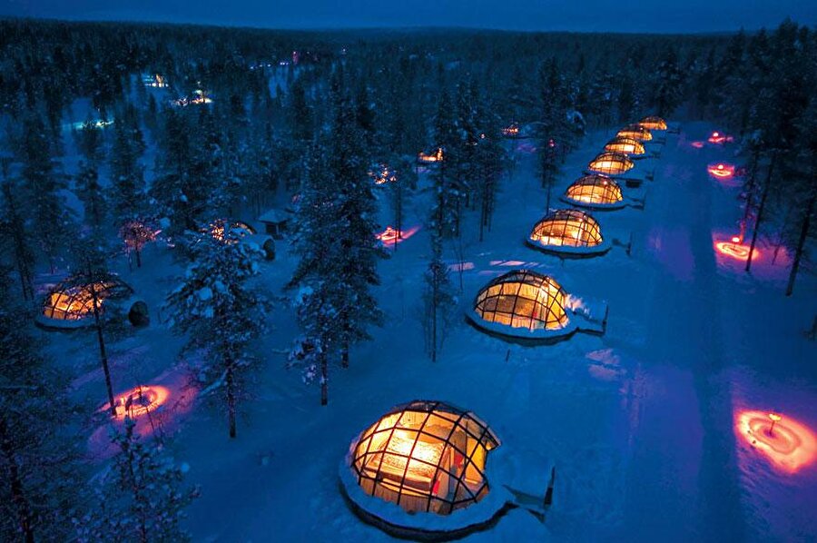 Hotel Kakslauttanen, Finlandiya

                                    
                                    
                                    
                                    
                                    Bu harika odalardan, gökyüzünün ışıltısını seyretme şansını kaçırmayın.
                                
                                
                                
                                
                                