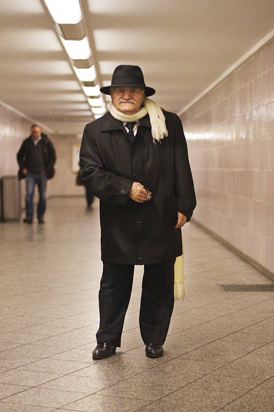 “Saygıdeğer bir kariyere sahiptim. Bu sebeple iyi giyiniyorum” diye de ekliyor.