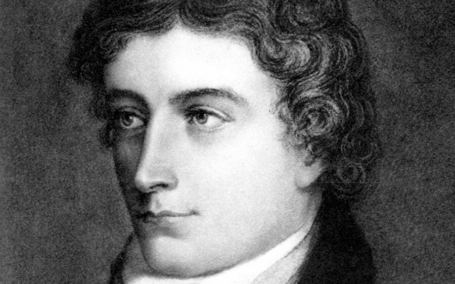 John Keats

                                    
                                    Acı ve zorlukla geçirdiği 25 yıllık ömründe, sadece 6 yıl boyunca şiir yazabildi. Şimdi en büyük İngiliz şairleri arasında anılıyor.
                                
                                