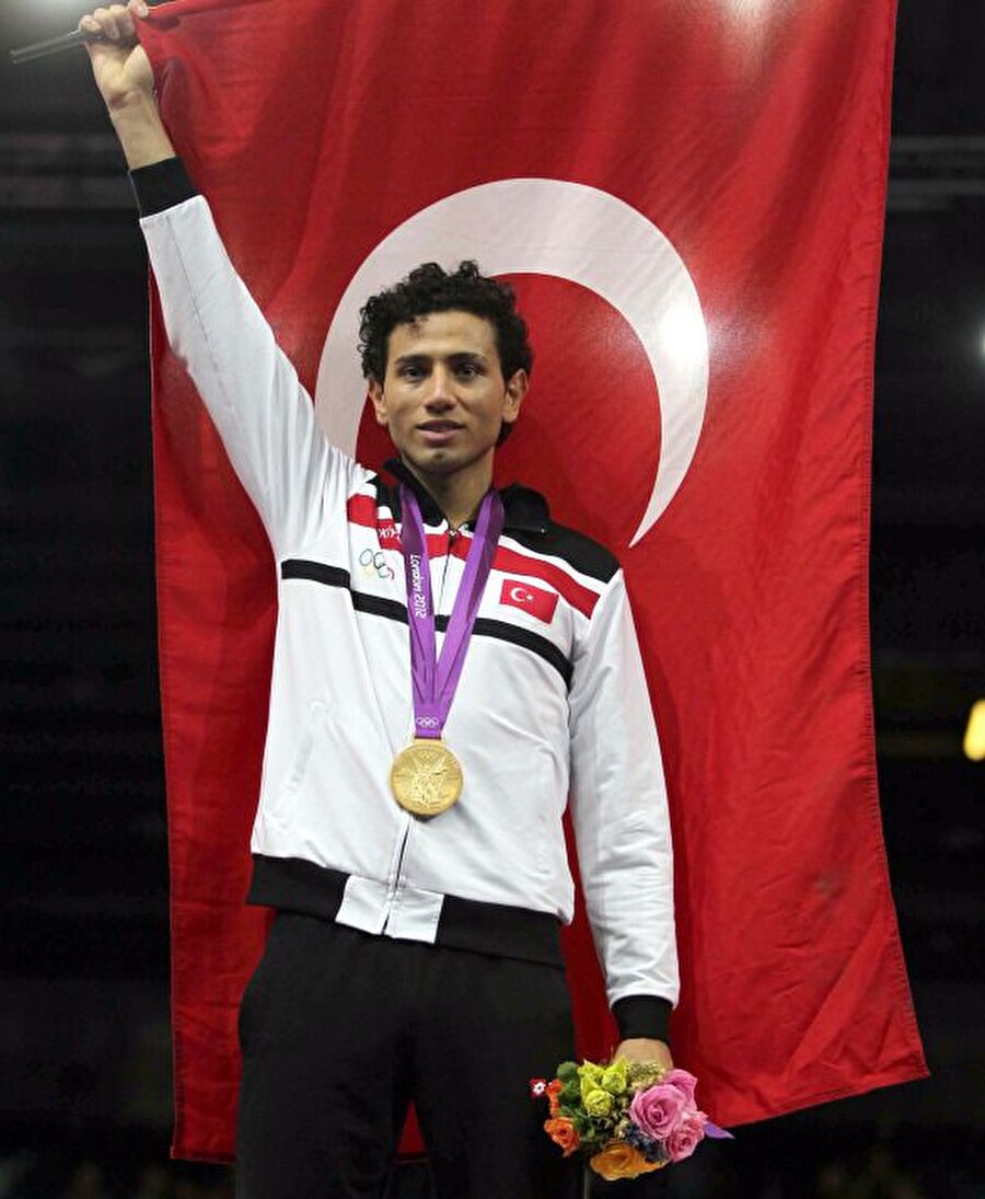 2012’de 4 madalya kazanmıştık
Türkiye, 2012 Londra Olimpiyat Oyunları'nda 1 altın, 2 gümüş ve 1 bronz madalya alarak, organizasyonu 40. sırada tamamlamıştı.

  

 (Milli tekvandocu Servet Tazegül, 2012 Londra Olimpiyat Oyunları'nda altın madalya almıştı. Atlet Aslı Çakır Alptekin'in altın, Gamze Bulut'un gümüş madalyası ise sporcuların doping yaptığı ortaya çıkınca geri alınmıştı.)
