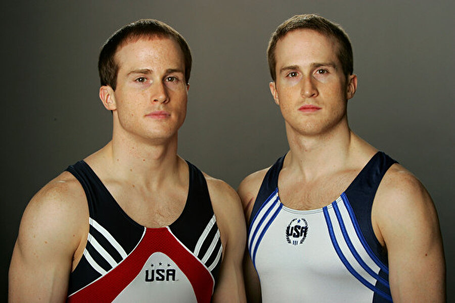 Paul &  Morgan Hamm

                                    
                                    
                                    
                                    
	Paul Elbert Hamm ve Morgan Carl Hamm 24 Eylül 1982'de
dünyaya geldi. İki kardeş, jimnastikle uğraştı. İki sporcunun da birçok önemli
başarısı bulunuyor.
	

                                
                                
                                
                                
