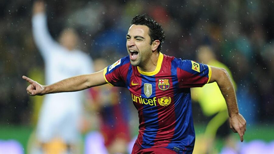  Xavi Hernandez

                                    
                                    Barcelona alt yapısından A Takıma çıkan isimlerden biri olan Xavi Hernandez, 2015'te Qatar Stars League'de Al-Sadd takımına transfer oldu. 1998'den 2015 yılına kadar Katalan ekibinin formasını terleten Xavi, 24 kez kupa coşkusu yaşadı.
                                
                                