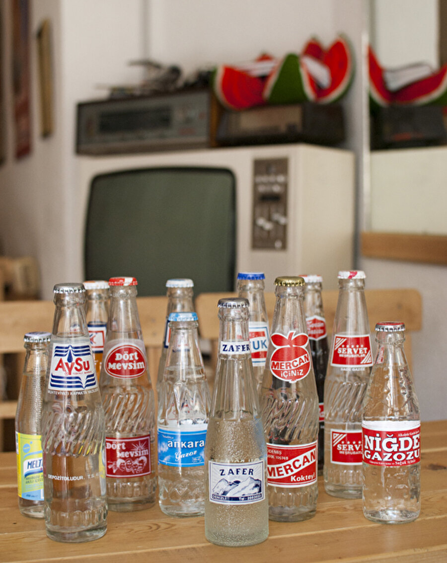 Beyoğlu, Avam Kahvesi

                                    İstanbul Beyoğlu'nda bulunan Avam kahvesi de, gazoz kültürüne sahip çıkan mekanlar arasında.
                                