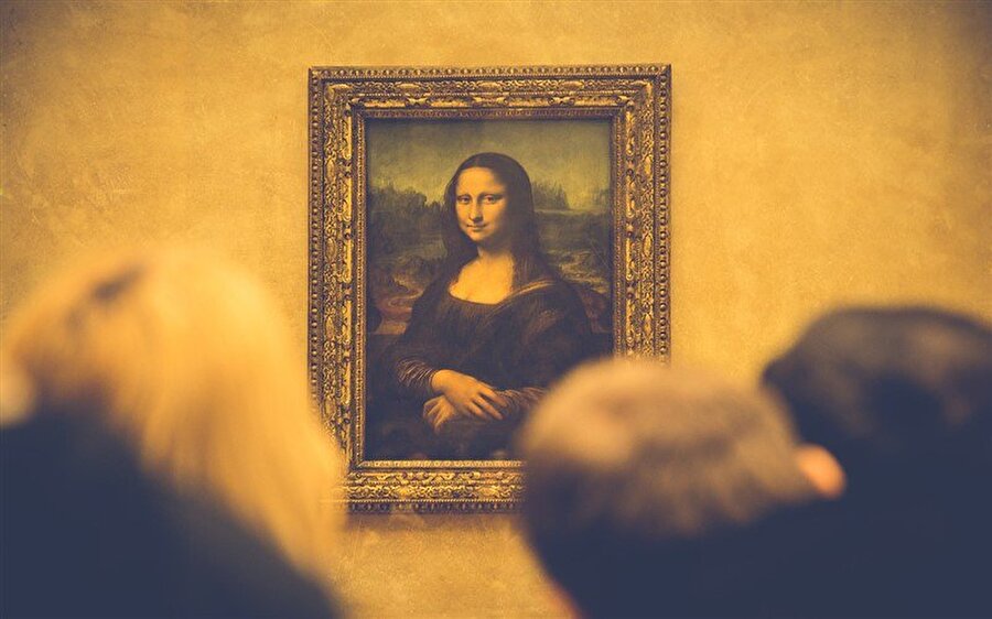 Louvre Müzesi Mona Lisa tablosu
