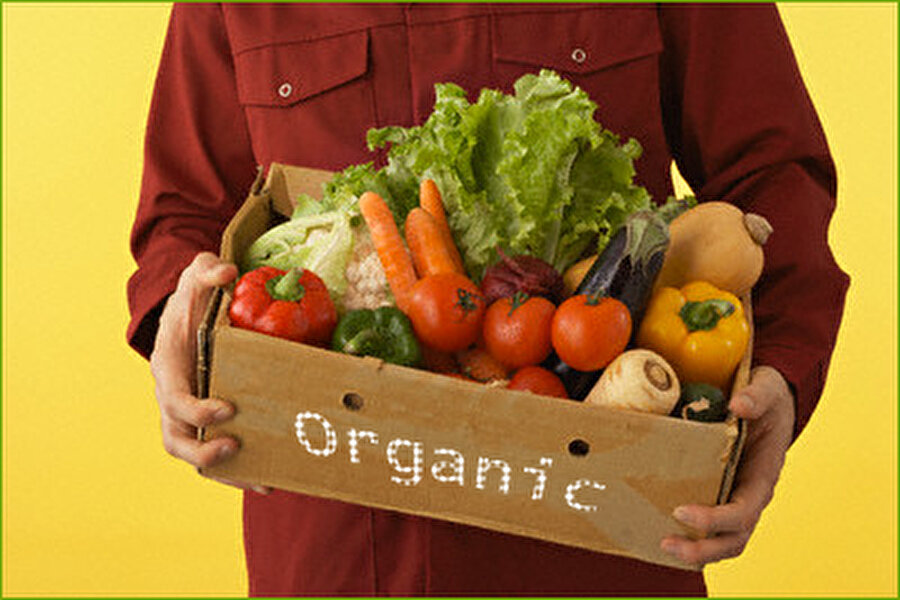 "Organik" sandığınız her ürün organik değil!
Kısaca sizin organik sanıp satın aldığınız her ürün, organik değil. Bu yüzden, satın alırken üzerindeki etiketleri dikkatle kontrol edin.