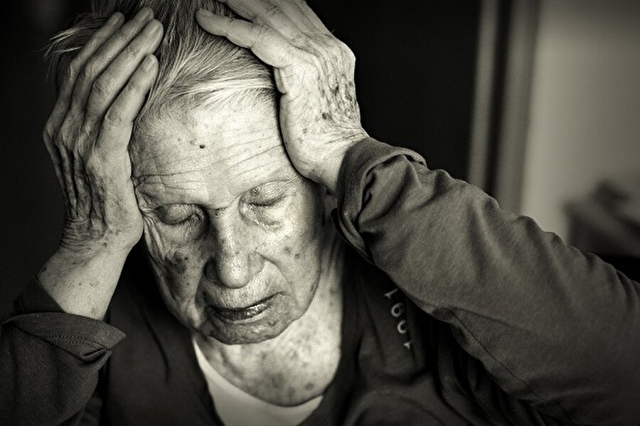 Dünyada 20 milyon kişi

                                    
                                    
                                    
                                    
                                    
                                    
                                    Günümüz dünyasında 40 milyona yakın alzheimer hastası bulunuyor. 
                                
                                
                                
                                
                                
                                
                                