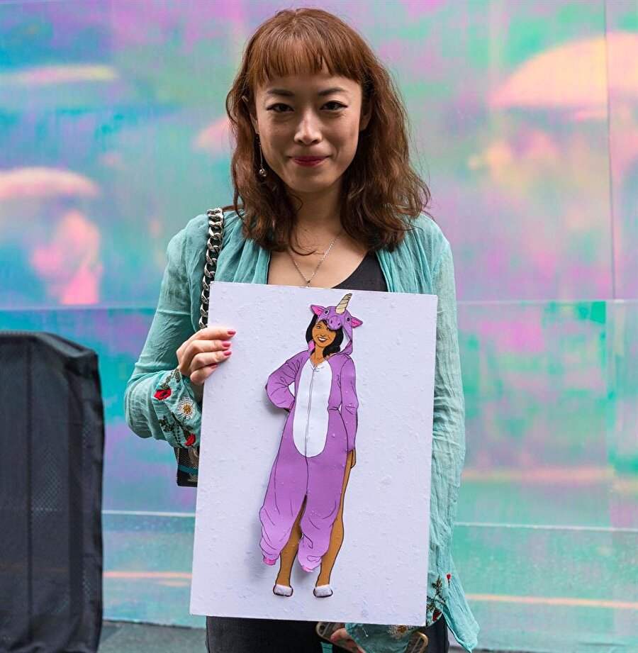 Bir gergedan daha
Miyo Gee, moda editörü