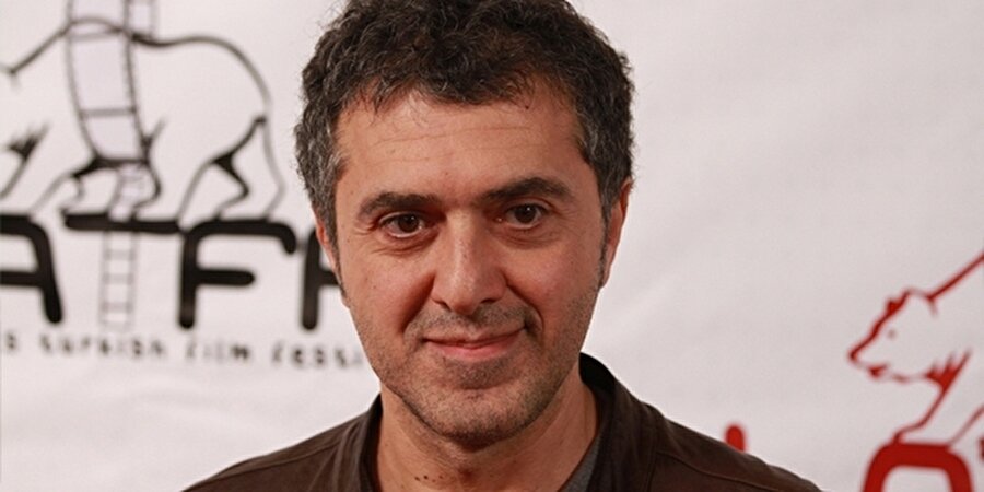 Film Yönetmenleri Derneği iyi yönetmen ödülü: Reha Erdem (Koca Dünya)