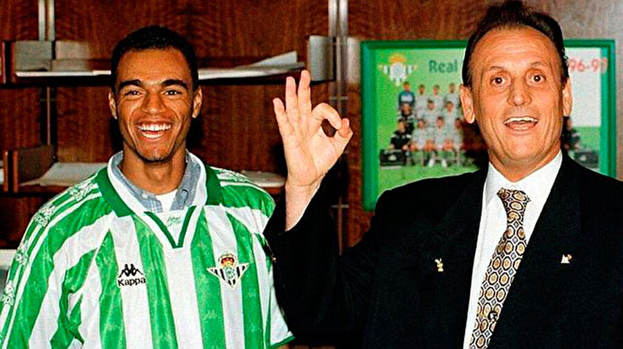 Denilson, Sao Paulo'dan Real Betis'e, 1998
1998 yılında 31 milyon euro karşılığında R.Betis'e transfer olduğunda Dünyanın en pahalı oyuncusu oldu. Real Betis'te çıktığı 186 maçta sadece 13 gol atabilen futbolcu beklentileri karşılayamadı.