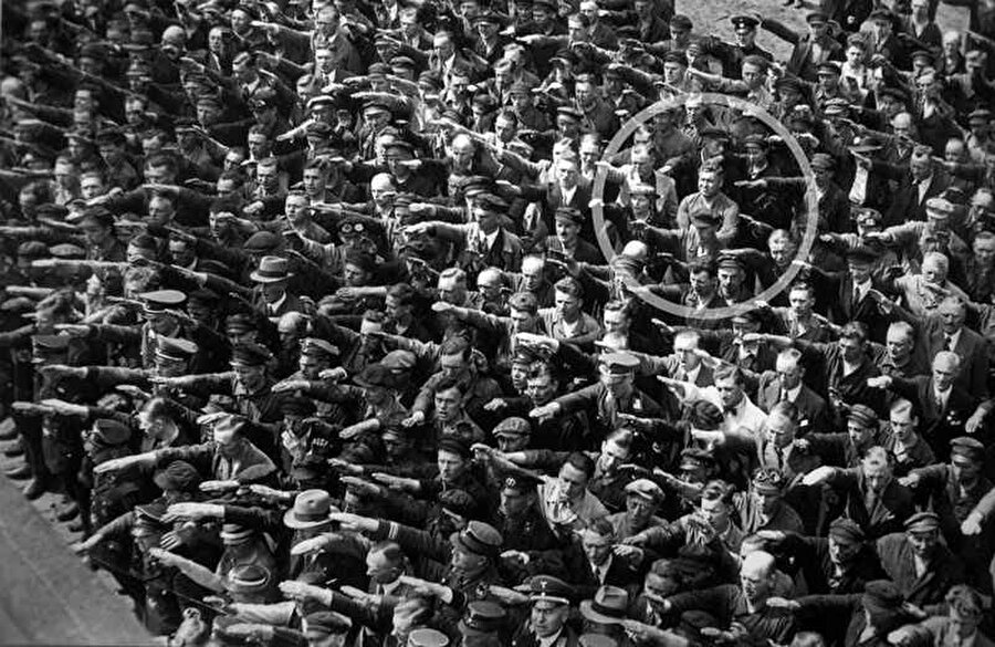 Nazi selamı vermeyi reddeden tek adam- 1936
