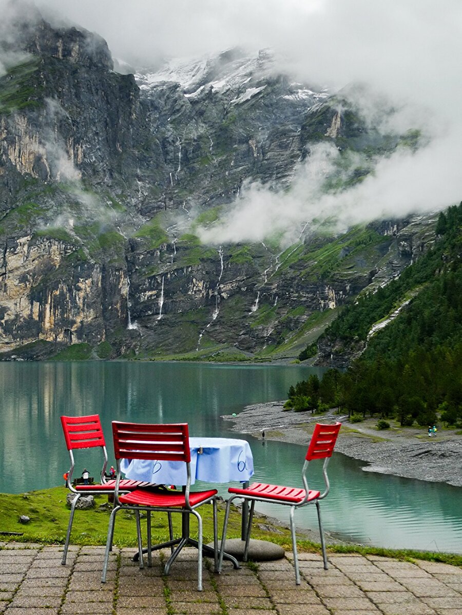Hotel-Restaurant Öschinensee - İsviçre

                                    
                                