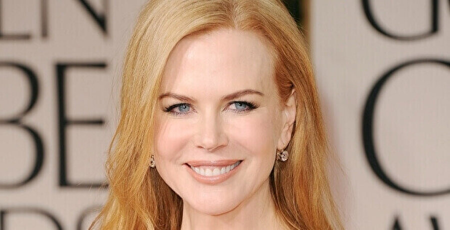 Nicole Kidman – Eski Mesleği: Masöz
Avustralya doğumlu Oscar ödülüne de sahip oyuncu Nicole Kidman ünlü olmadan önce masözlük mesleğini icra ediyordu.
 