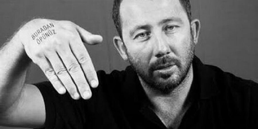 Sergen Yalçın'dan gülme krizine sokan 11 kontra cevap