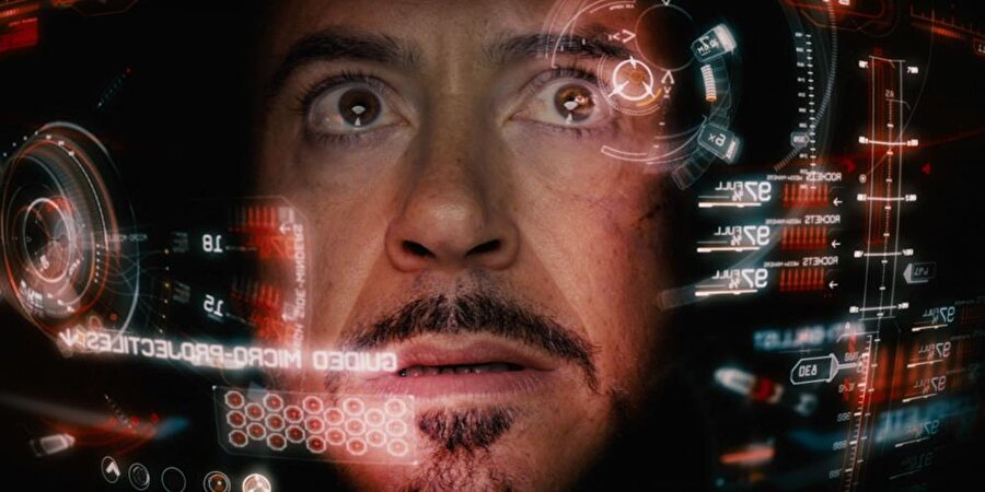 Paul Bettany, Iron Man filmlerinde Demir Adam olan Tony Stark'ın kendi evinde kullanıdığı "Jarvis" adlı AI'ı seslendiren aktör olarak biliniyor. Benedict Cumberbatch ise kasım ayı başında vizyona girecek Doctor Strange (Doktor Strange) filminde baş rolde oynuyor.

Zuckerbeg ve Downey Jr.'ın Facebook'taki paylaşımlarından sonra, kullanıcılar, Zuckerberg'in üzerinde çalıştığı AI'ın seslendirilmesi için Morgan Freeman, Samuel L. Jackson ve Arnold Schwarzenegger gibi Hollywood yıldızlarını önerdiler.
