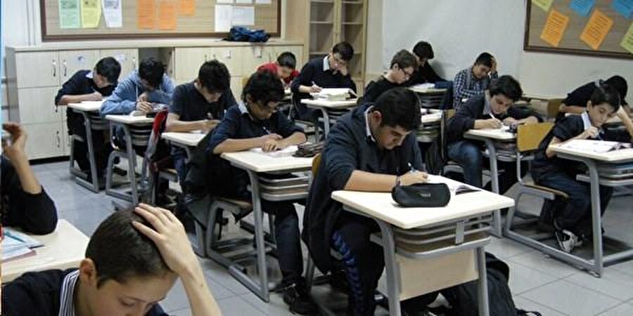 Asli görev
Süper Lise okuyanların tek amacı vardı. O da üniversiteye girebilmek. O nedenle YDA'ların her anı kıymetliydi.