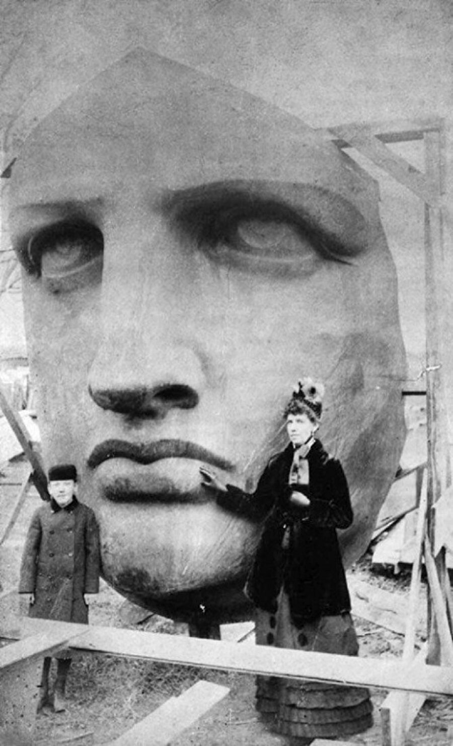 Özgürlük Heykeli, 1885

                                    
                                