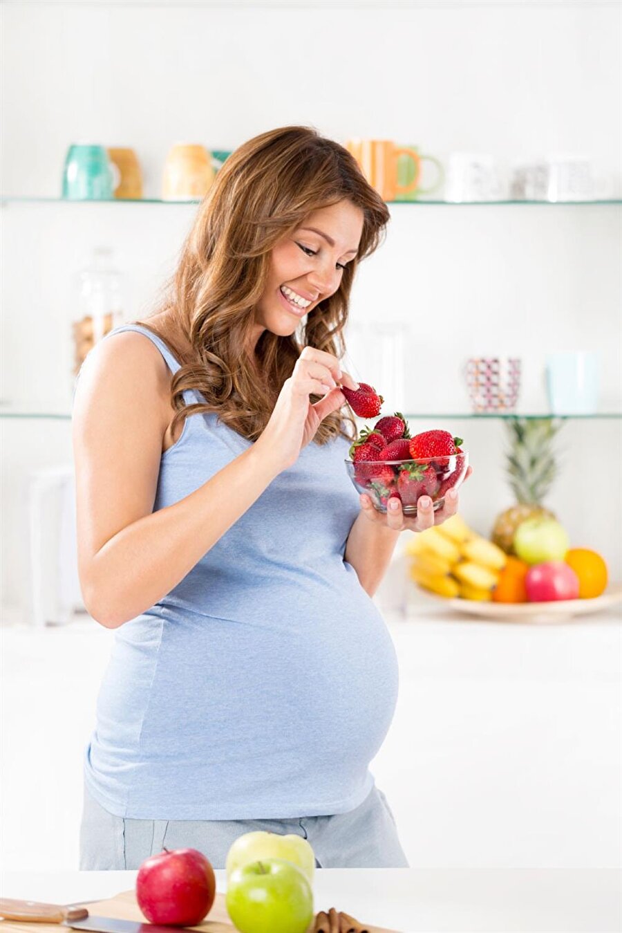 İştah açılıyor

                                    Hamilelik döneminde hormonal nedenlerden dolayı annelerin iştahları birazcık açılıyor (!)
                                