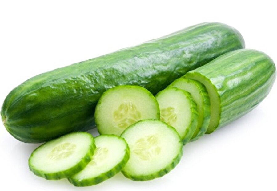 Salatalık ve bazı yeşil sebzeler

                                    
                                    
                                    
                                    Salata ve bazı yeşil sebzeler de, yine bağırsakları rahatsız ederek mide sorunu yaşanmasına neden olabilir. Aç karnına tüketimleri, midede ekşime ve yanmayla sonuçlanabilir.
                                
                                
                                
                                