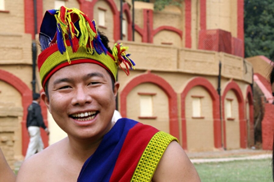 Anal: Az değil 23.000 insan tarafından konuşuluyor
Hindistan ve Myanmar'da yaygın olan bu dil, temiz anlamındaki 'Anan' kelimesinden geliyor.