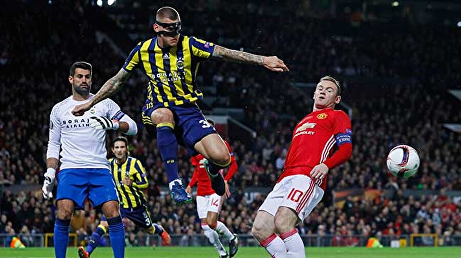 TRT 1’den yayınlanacak
Ülker Stadı'nda oynanacak mücadele 21:00'de başlayacak. Karşılaşma TRT 1 ekranlarından naklen yayınlanacak.