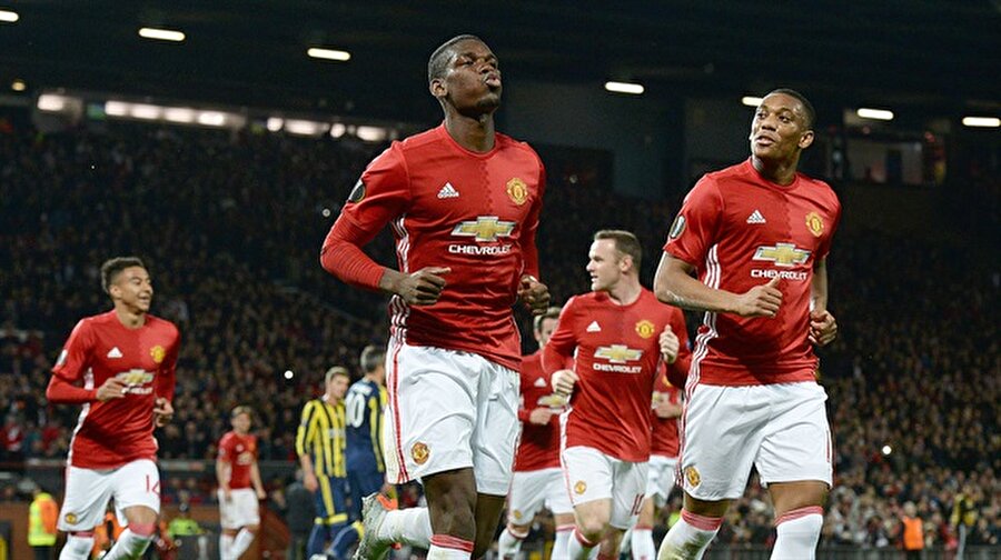 Manchester United'ın muhtemel 11'i
De Gea
Darmian
Blind
Rojo
Shaw
Herrera
Pogba
Rashford
Rooney
Martial
İbrahimovic
